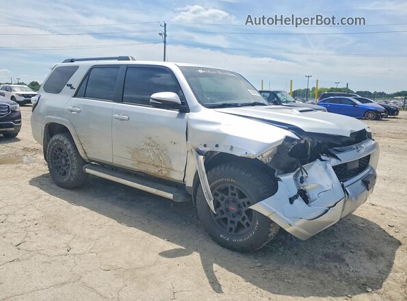 JTERU5JRXM5952840 2021 TOYOTA 4RUNNER Silver Front right