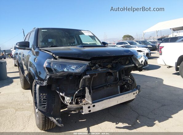 JTERU5JRXP6146737 2023 TOYOTA 4RUNNER Black Widok z przodu