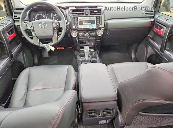 JTERU5JRXP6198529 2023 TOYOTA 4RUNNER Бордовый Вид панели приборов