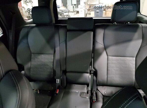JTEVA5BR7T5113636 2026 TOYOTA 4RUNNER Teal Rear seats view