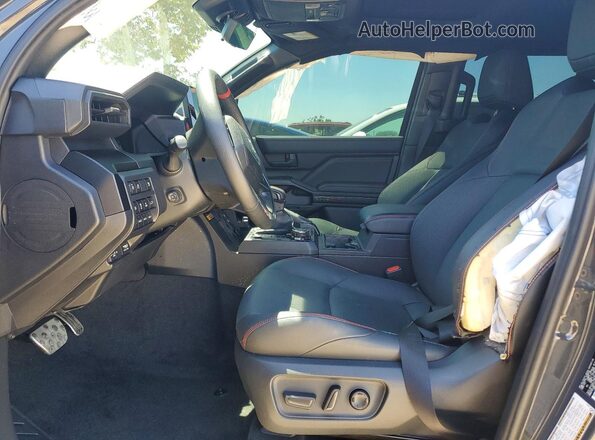 JTEVB5BRXS5011369 2025 TOYOTA 4RUNNER Charcoal Widok wnętrza z przodu