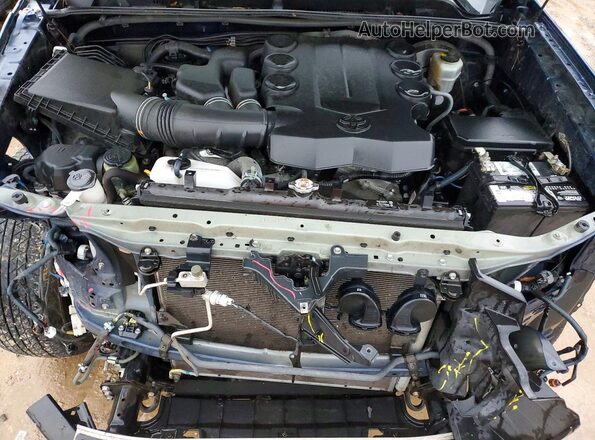 JTEZU5JR2H5154726 2017 TOYOTA 4 Blue Vista interior trasera