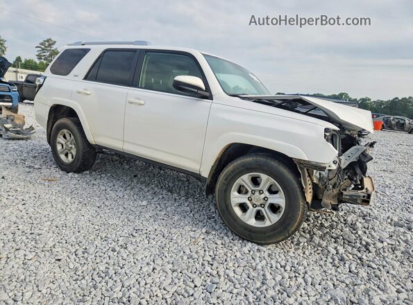JTEZU5JR2J5172245 2018 TOYOTA 4RUNNER White Передня права чверть