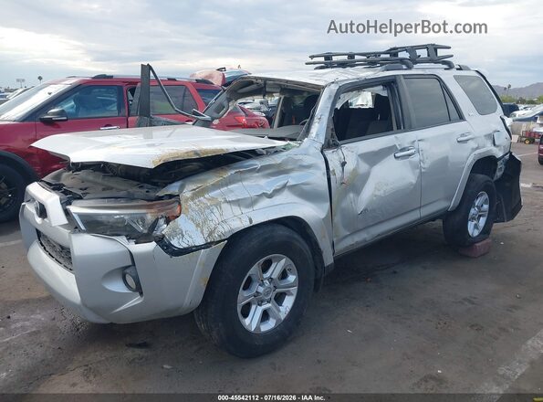 JTEZU5JR6L5222017 2020 TOYOTA 4RUNNER Серебряный Вид спереди