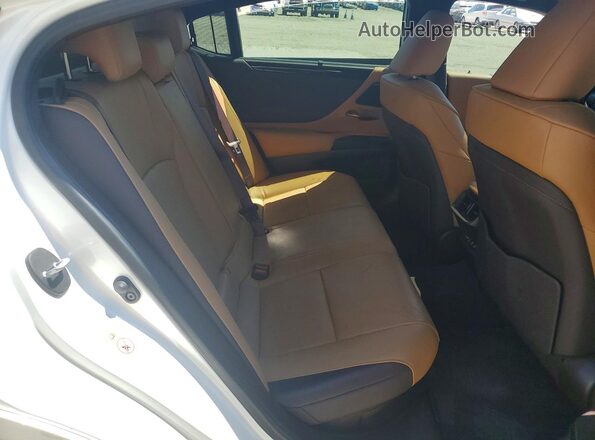 JTHB21B1XK2024780 2019 LEXUS ES White Widok tylnych siedzeń