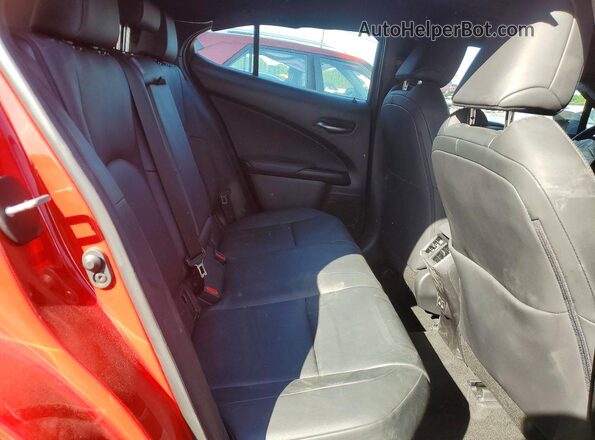 JTHB9JBH7R2071669 2024 LEXUS UX Красный Вид задних сидений