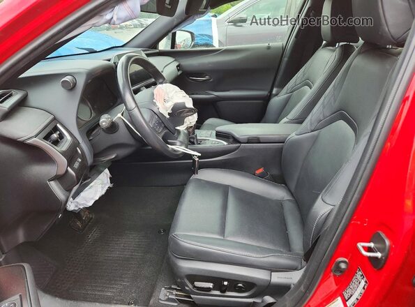 JTHB9JBH7R2071669 2024 LEXUS UX Красный Вид салона спереди