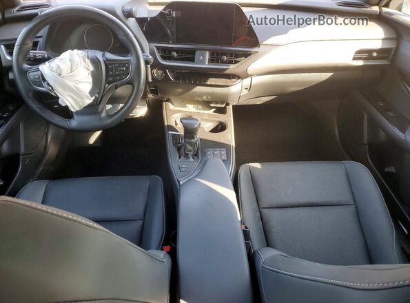 JTHB9JBH7R2071669 2024 LEXUS UX Красный Вид панели приборов