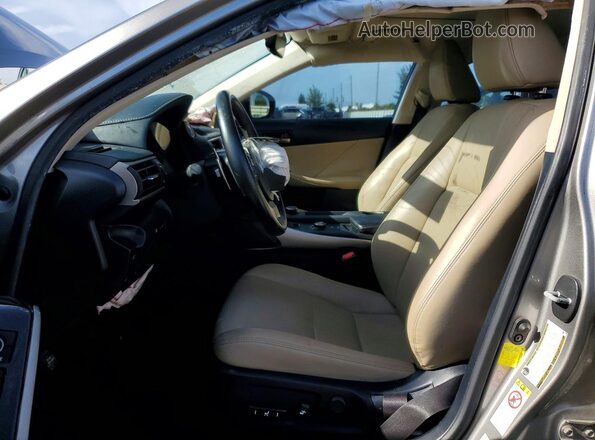 JTHBA1D21J5075669 2018 LEXUS IS Silver Вид салону спереду
