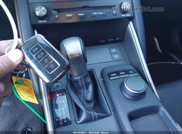 JTHBA1D23H5047205 2017 LEXUS IS 200T Gray Առջևի վահանակի տեսք