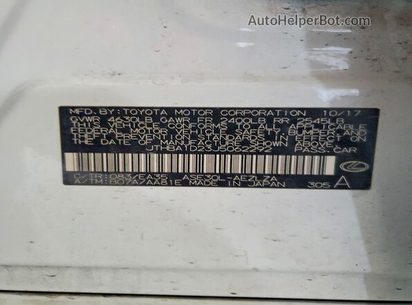 JTHBA1D23J5062292 2018 LEXUS IS White Вид підкапотного простору