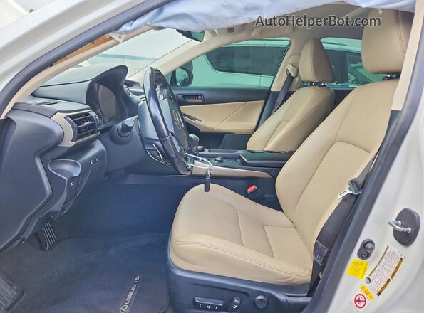 JTHBA1D24H5054048 2017 LEXUS IS Белый Вид салона спереди