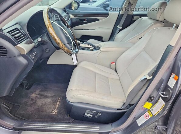 JTHBL5EF3G5142977 2016 LEXUS LS Серый Вид салона спереди