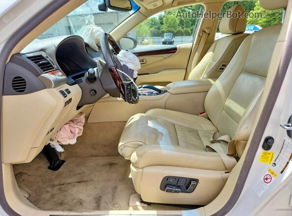 JTHBL5EF4H5144884 2017 LEXUS LS White Vista interior delantera