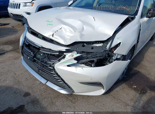 JTHBW1GG1J2189634 2018 LEXUS ES 300H White Widok z przodu