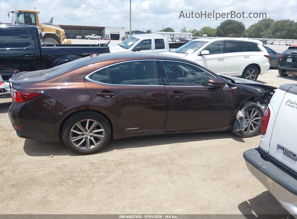 JTHBW1GG2G2109122 2016 LEXUS ES 300H Brown Widok wnętrza z tyłu