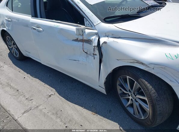 JTHBW1GG3H2153647 2017 LEXUS ES 300H Белый Вид спереди