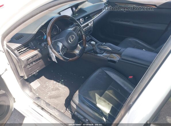 JTHBW1GG3H2153647 2017 LEXUS ES 300H Белый 