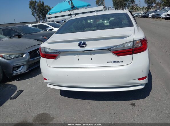 JTHBW1GG3H2153647 2017 LEXUS ES 300H Белый 
