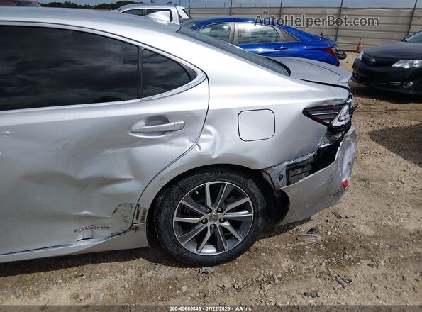 JTHBW1GG7J2181909 2018 LEXUS ES 300H Серебряный Вид спереди