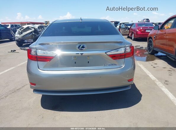 JTHBW1GGXJ2174159 2018 LEXUS ES 300H Silver 