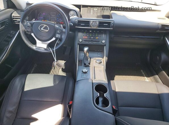 JTHC81D20J5032196 2018 LEXUS IS Gray Vista del salpicadero