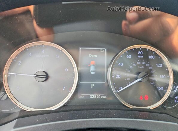JTHC81D27J5029313 2018 LEXUS IS Silver Вид щитка приладів