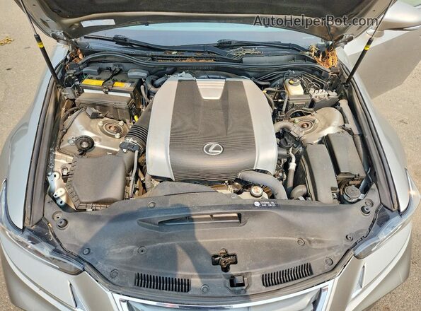 JTHC81D27J5029313 2018 LEXUS IS Silver Вид задньої частини салону