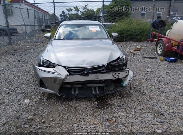 JTHC81D2XJ5031914 2018 LEXUS IS 300 Silver Widok zestawu wskaźników