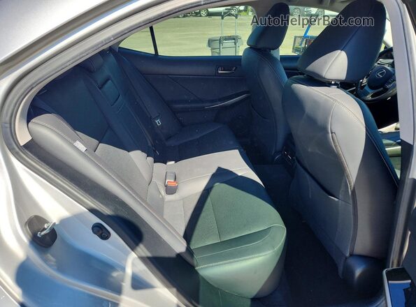 JTHD81F20L5040643 2020 LEXUS IS Silver Vista de los asientos traseros