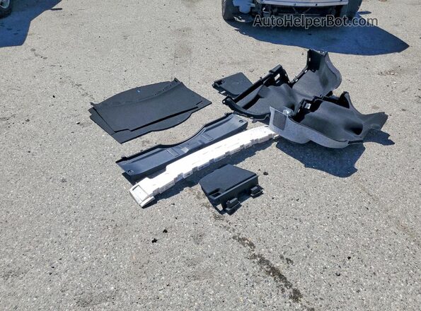 JTHD81F26N5049902 2022 LEXUS IS Silver Вид підкапотного простору