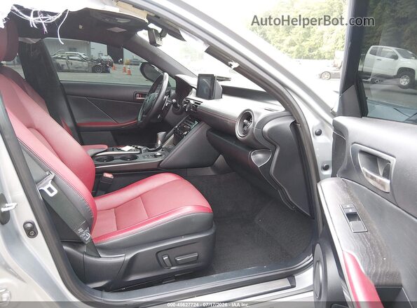 JTHD81F26P5050891 2023 LEXUS IS 300 Silver წინა სალონის ხედი