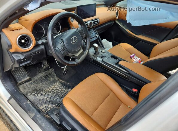 JTHD81F29N5049683 2022 LEXUS IS Белый Вид панели приборов