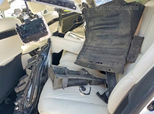 JTHGYLGF3P5002615 2023 LEXUS LS White Vista de los asientos traseros