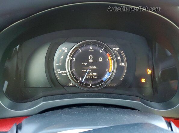 JTHGZ1B26M5040874 2021 LEXUS IS Silver Widok zestawu wskaźników