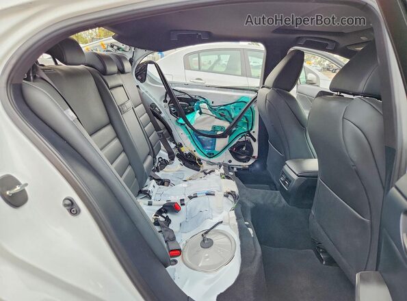 JTHGZ1B29P5065837 2023 LEXUS IS White Widok tylnych siedzeń
