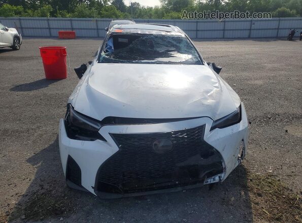 JTHGZ1E2XN5025582 2022 LEXUS IS White Widok z przodu