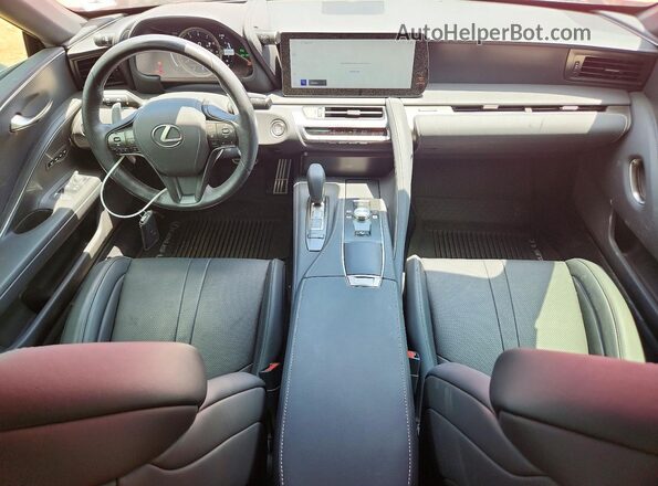 JTHMPAAY7RA108998 2024 LEXUS LC Красный Вид панели приборов