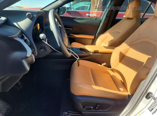JTHP6JBH4P2159509 2023 LEXUS UX White წინა სალონის ხედი