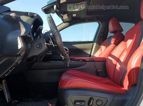 JTHR9JBH5L2028373 2020 LEXUS UX White Widok wnętrza z przodu