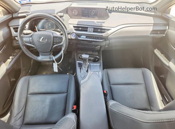 JTHU9JBH2K2013919 2019 LEXUS UX White Вид панелі приладів