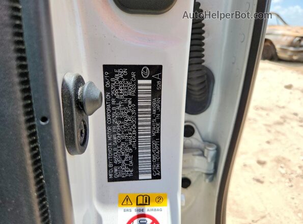 JTHU9JBH2K2013919 2019 LEXUS UX White Вид підкапотного простору