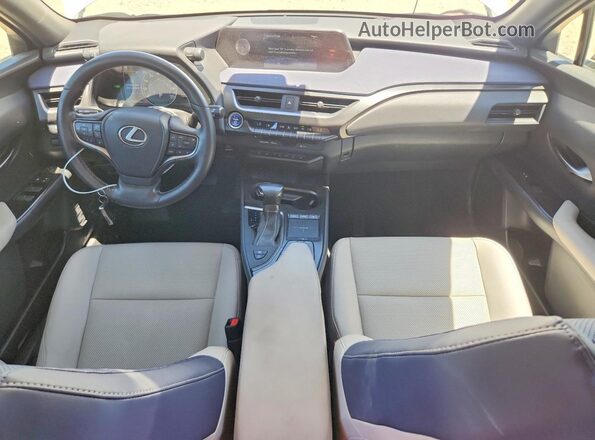JTHU9JBH4K2006826 2019 LEXUS UX White Առջևի վահանակի տեսք