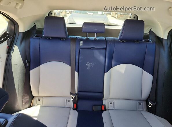 JTHU9JBH4K2006826 2019 LEXUS UX White Հետևի նստատեղերի տեսք