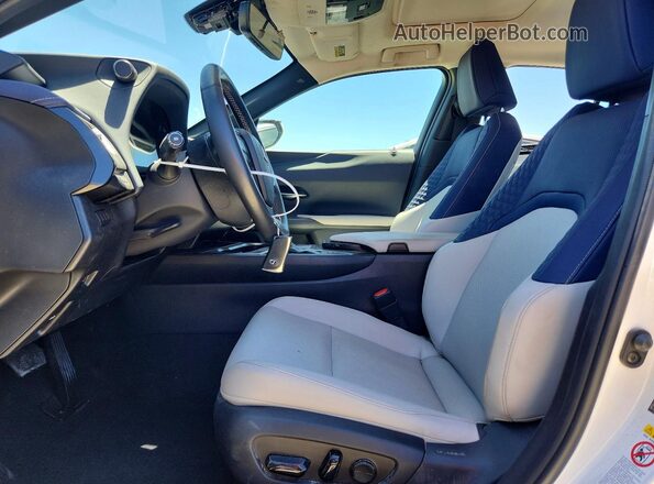 JTHU9JBH4K2006826 2019 LEXUS UX White Սալոնի դիմացի տեսք