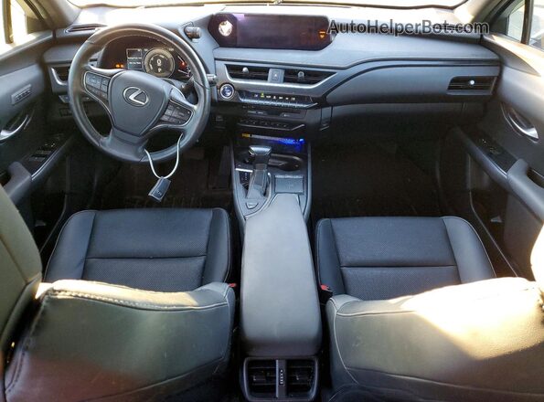 JTHU9JBH5K2016135 2019 LEXUS UX White Vista del salpicadero