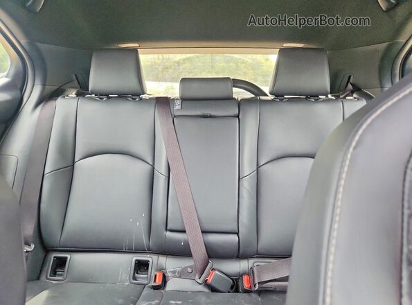 JTHU9JBH9K2007728 2019 LEXUS UX White Vista de los asientos traseros