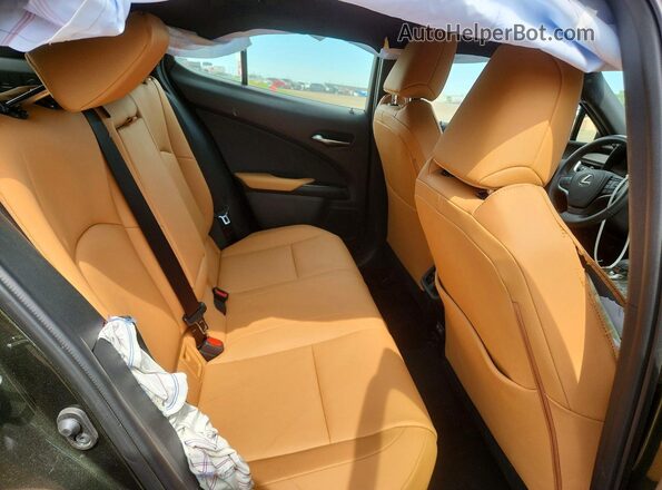JTHUCJDH5S2012956 2025 LEXUS UX Green Rear interior view