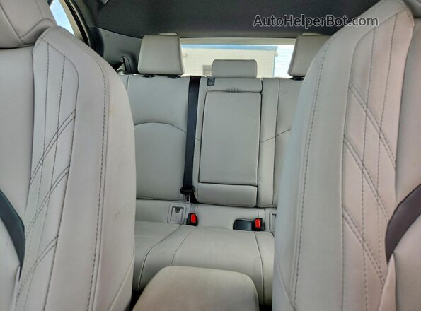 JTHX6JBH1R2189389 2024 LEXUS UX Белый Вид задних сидений