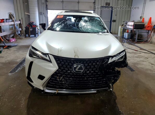 JTHY3JBH6K2018415 2019 LEXUS UX White Vista frontal